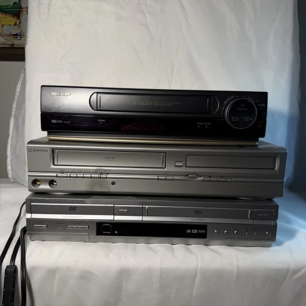 vhs player lot things to resell